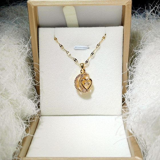 Heart-moon necklace Moon love heart-moving pendant